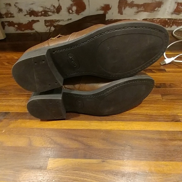 Xoxo brown knee high lace up boots - Picture 3 of 3